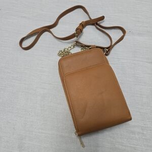 Elegant Tan Leather Crossbody Bag